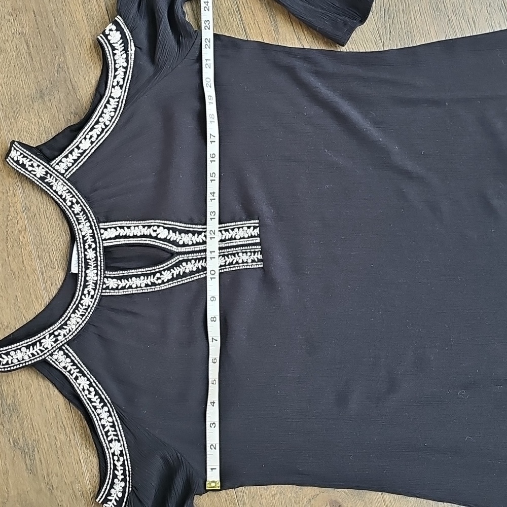 BEAUTIFUL BOHO COLD SHOULDER DRESS - Picture 9 of 12